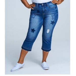 Seven7 Denim Blue Star Patch Capri Jeans